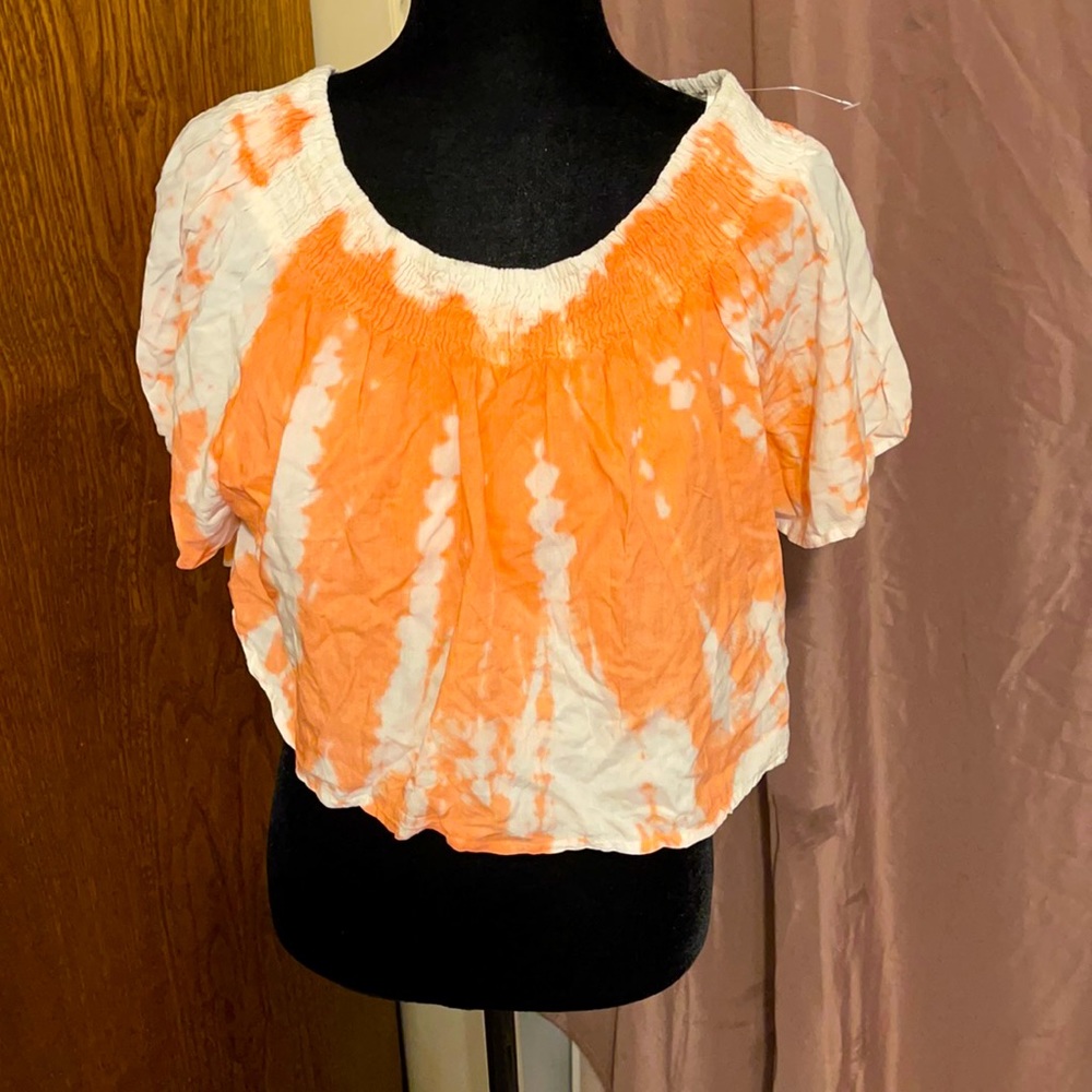 Kiwi and punch NWT off shoulder cropped top,sz.L